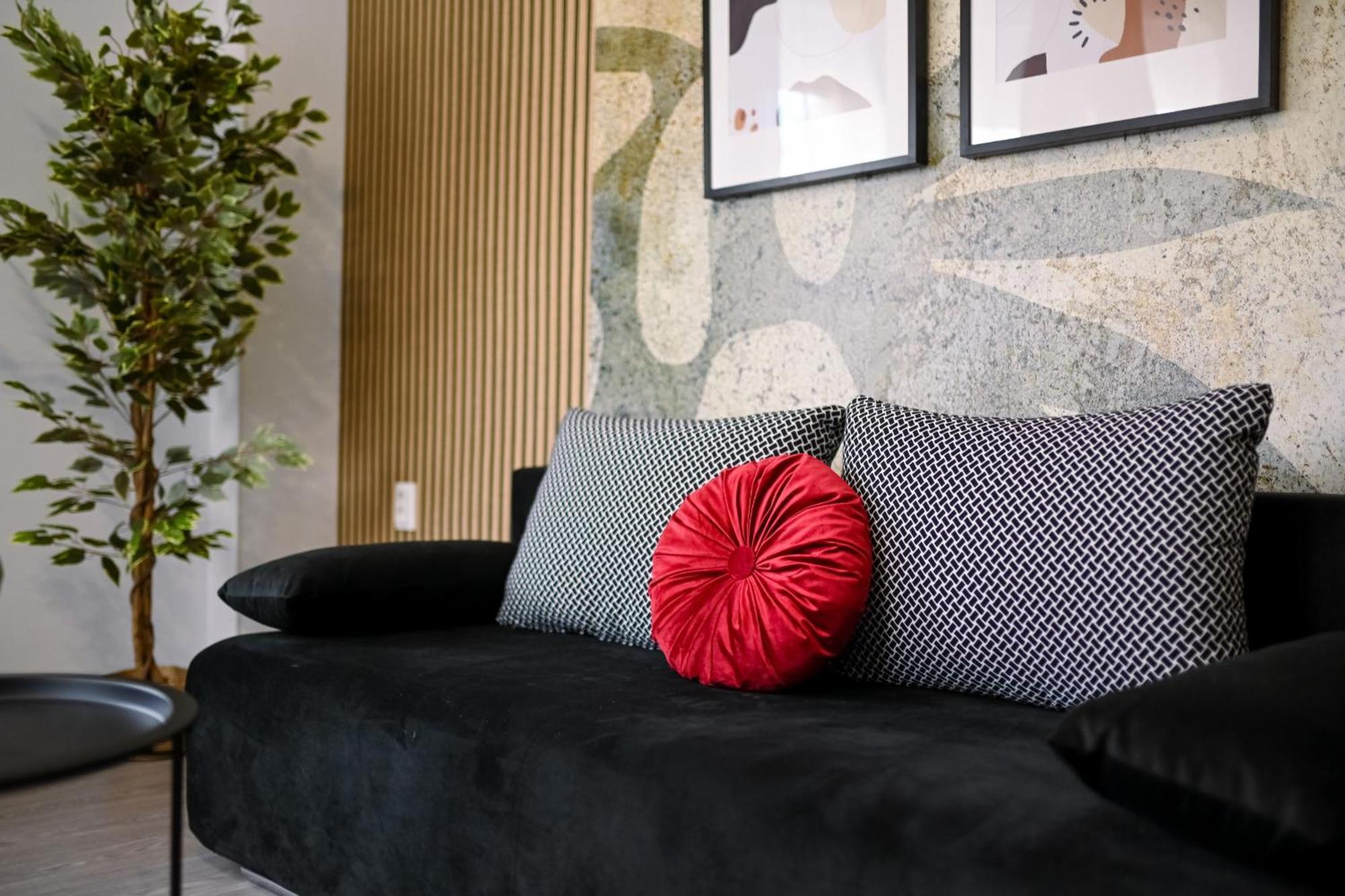 Old Town Charm - Modern & Comfortable Accommodation In The Heart Of The City Bucharest Exterior photo